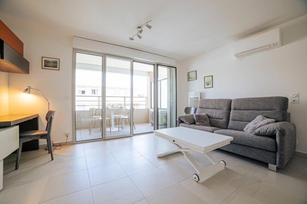 Marina Bay Apartment Antibes Exterior photo