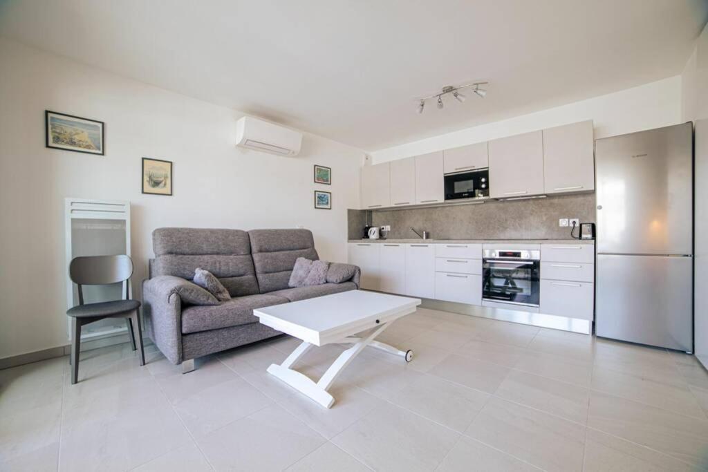 Marina Bay Apartment Antibes Exterior photo